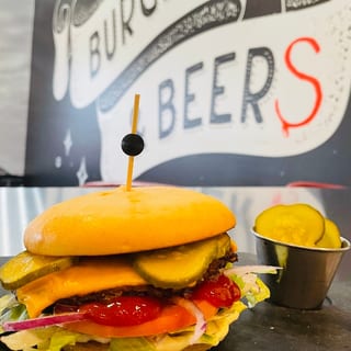 Gluten Free Royale w. Cheese